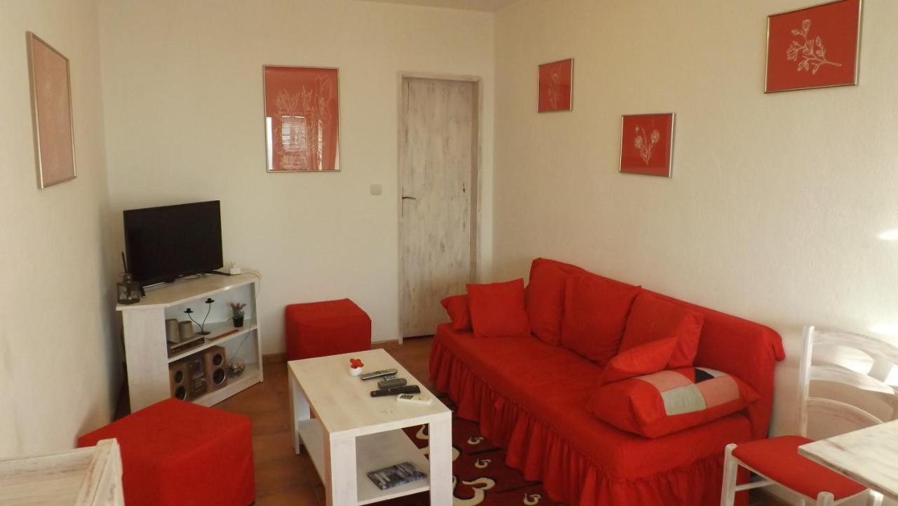 Lustica Apartments Buitenkant foto