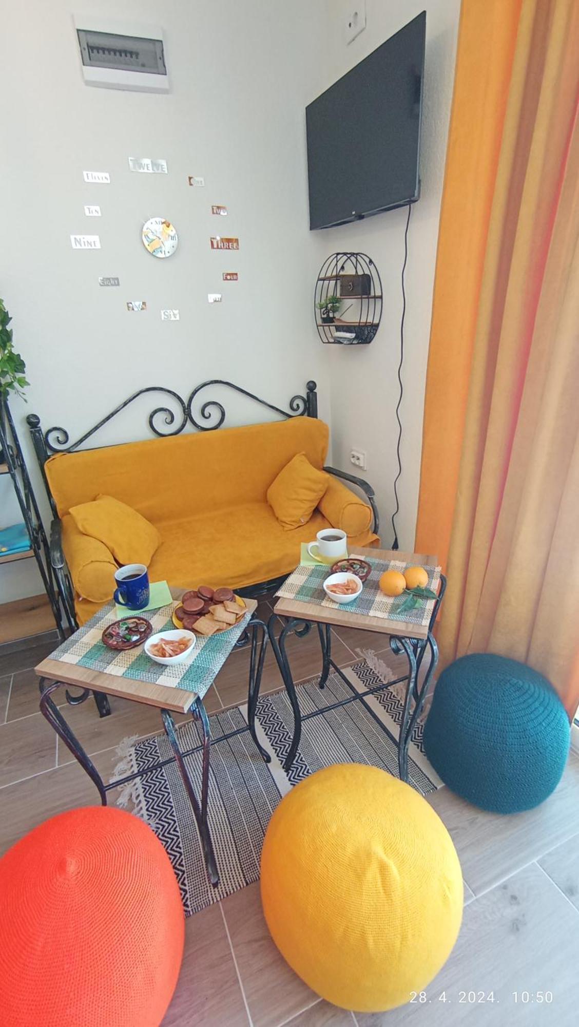 Lustica Apartments Buitenkant foto